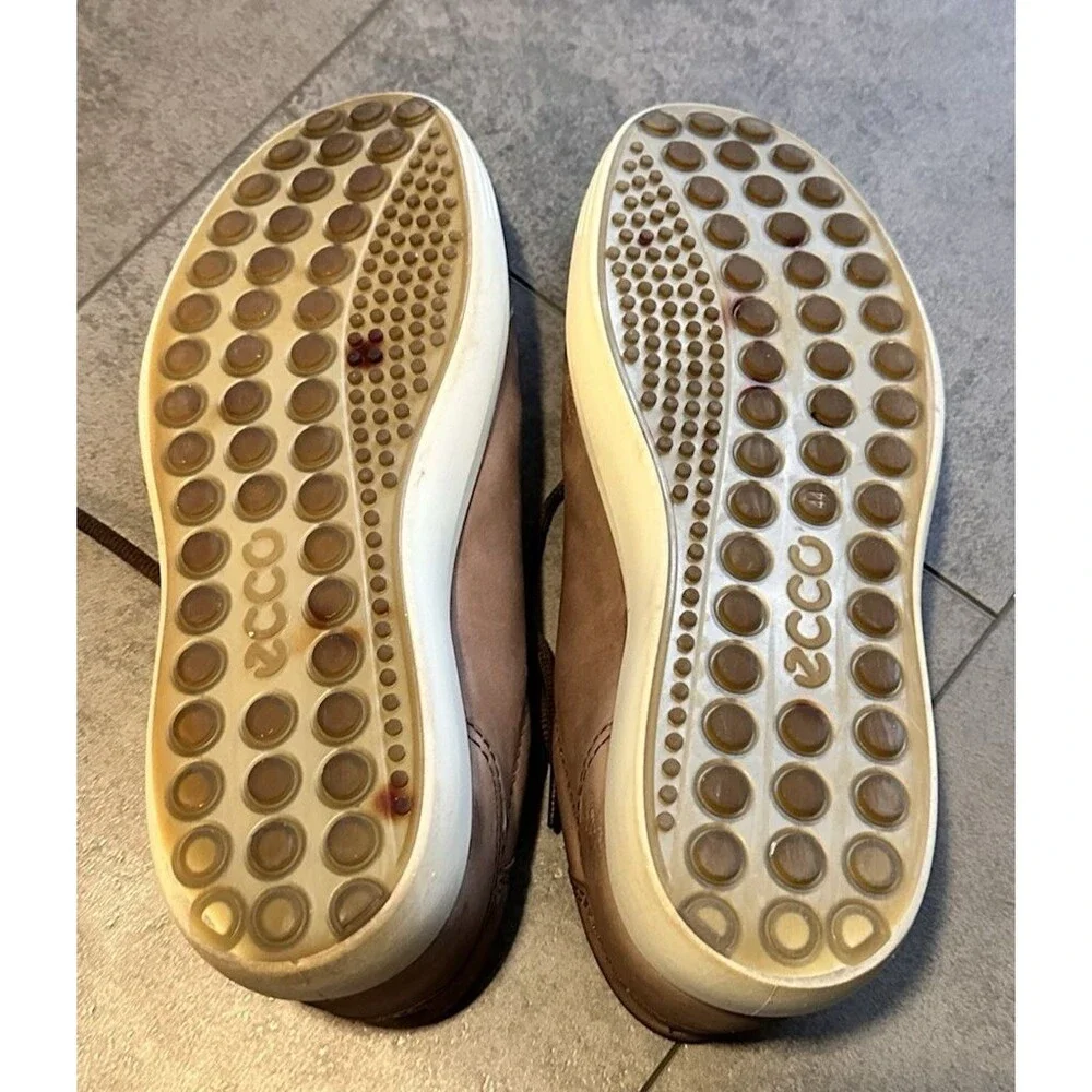 ECCO Men's 10 Brown Sneaker Leather Shoes Athletic Comfort Casual normcore